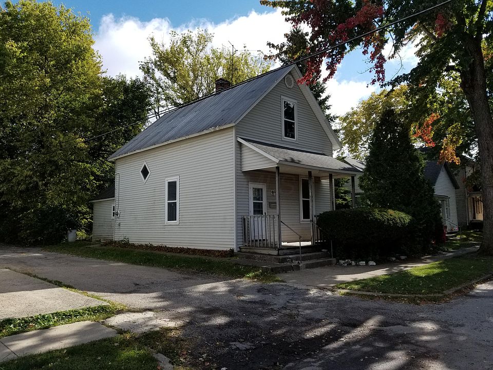 1st image of 172 S Oak St