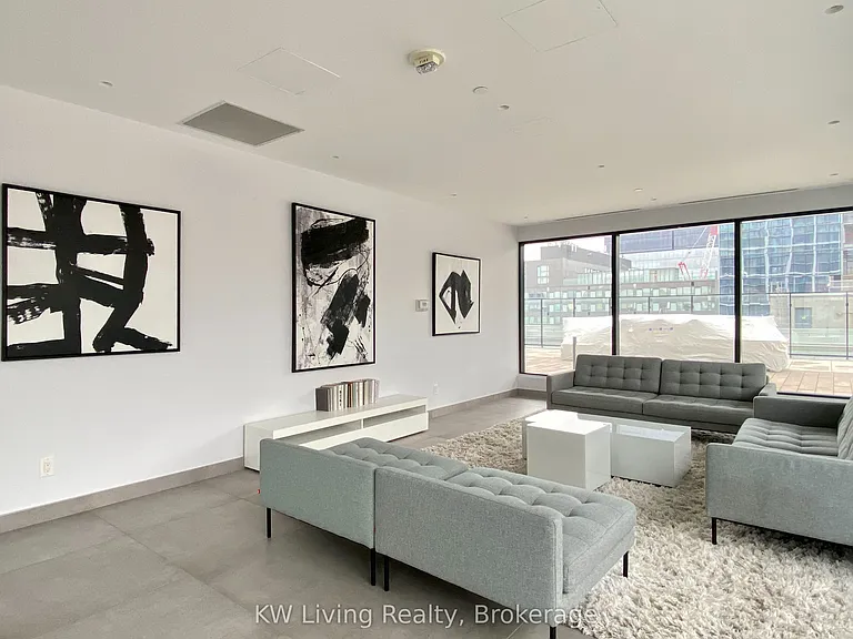 55 Ontario St #611 — Photo 8