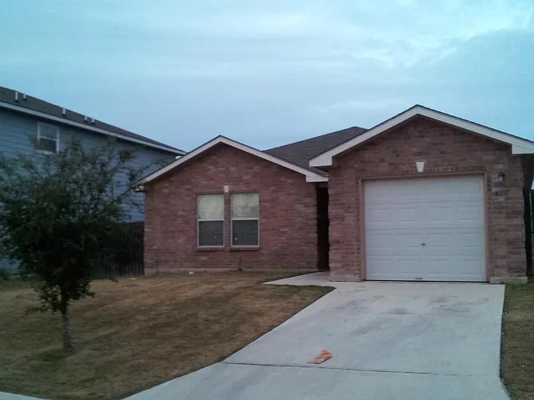 6031 Lake Victoria St — Photo 2