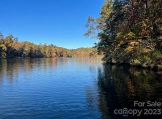 26 Summer Ln, Mill Spring, NC 28756