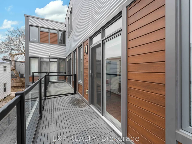 9 Anderson St — Photo 31