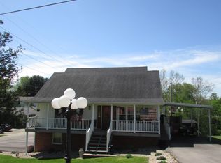 300 6th St, Oolitic, IN 47451