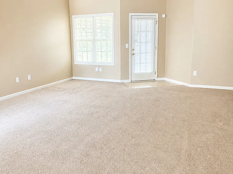 1055 City Park Dr — Photo 5