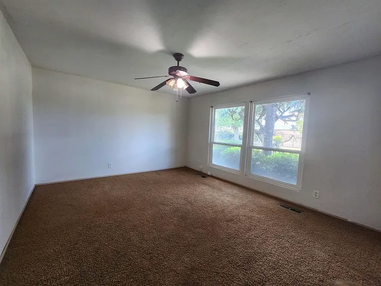 12778 S McCall Ave — Photo 8