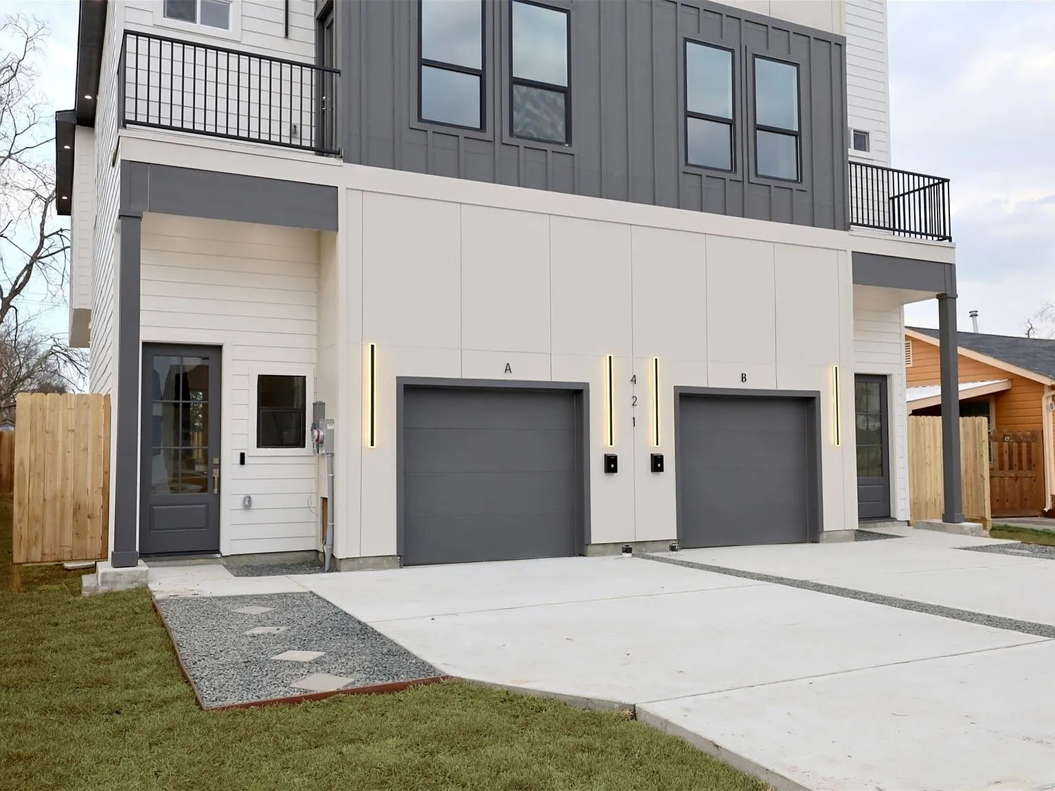 3 bed, 5.0 bath, $2,600 — Photo 4