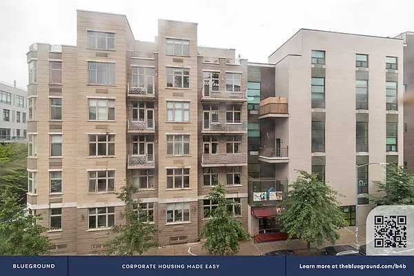 Rented by The Blueground | media 5