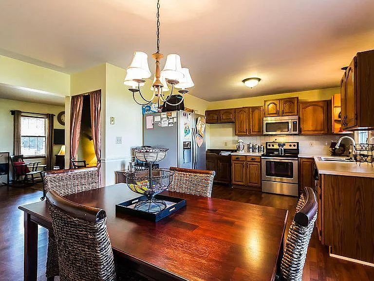 63 Brookfield Rd #1 — Photo 2