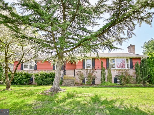 1180 Sheep Hill Rd, New Holland, PA 17557