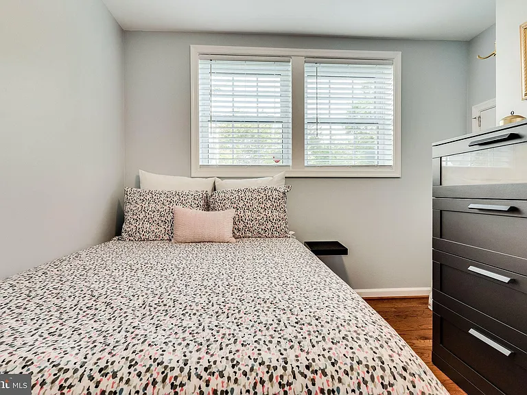 6241 Abbottsbury Row — Photo 41