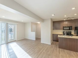 7 Bayside Pl #103, Strathmore, AB T1P0C7