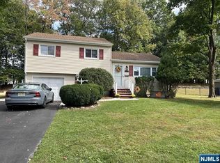7 Murray Rd, Montvale, NJ 07645