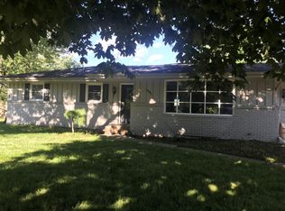 1332 Temple Cir, Rockford, IL 61108