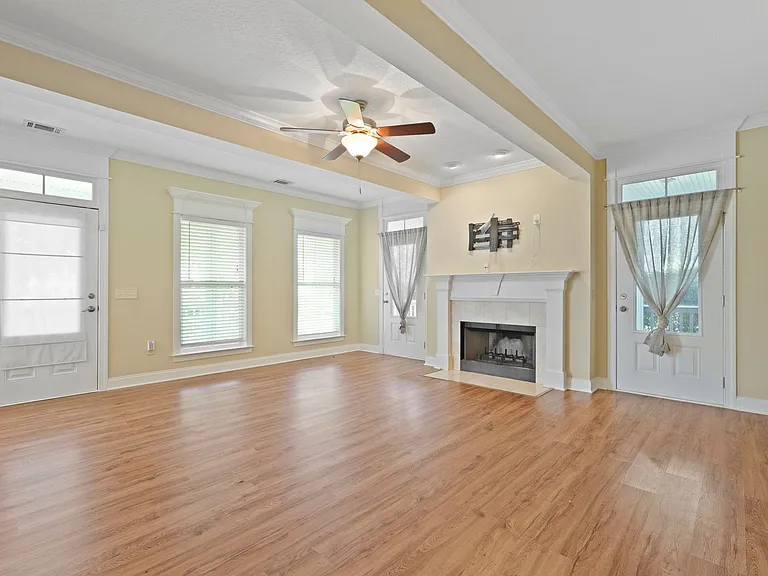 275 James Dunham Pkwy — Photo 11