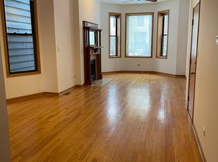 1024 W George St #1, Chicago, IL 60657