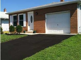 25 Marathon St, Toms River, NJ 08757