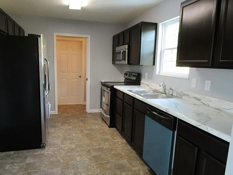 5426 Creekhead Cove Ln — Photo 2
