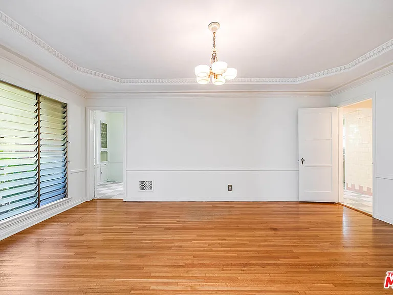 1064 S Ogden Dr — Photo 12