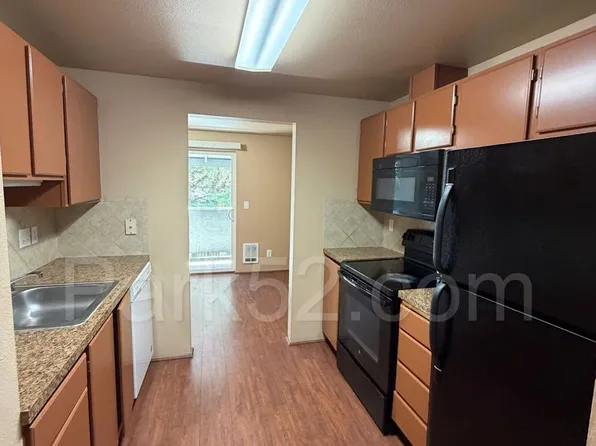 17728 85th Avenue Ct E APT C, Puyallup, WA 98375