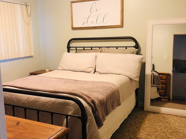 3658 Mentone Ave #4 — Photo 9
