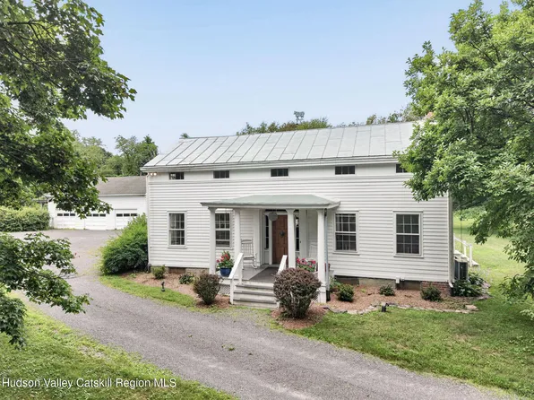 210 Middle Road, Hudson, NY 12534