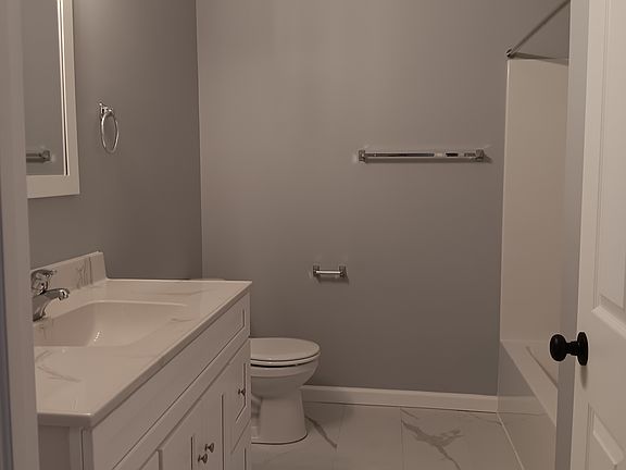 5th image of 12 W Market St #1