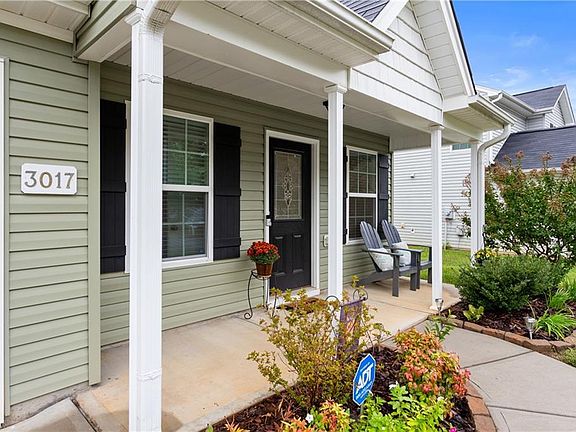 4th image of 3017 Desmond Woods Dr
