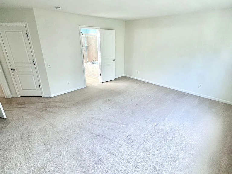 8704 Mayfair Ct — Photo 20