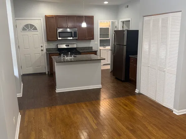 6045 S Rhodes Ave #3, Chicago, IL 60637