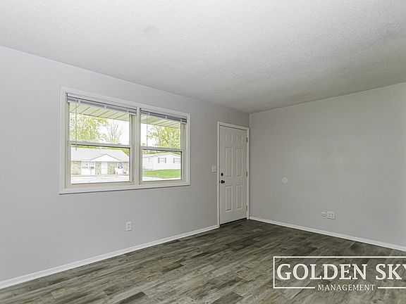 2nd image of 6321 E Piccadilly Rd #6321