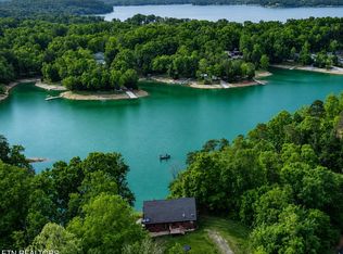2145 Stillhouse Rd, Dandridge, TN 37725