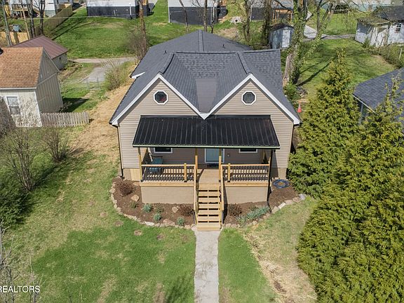 3rd image of 2317 E Glenwood Ave