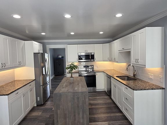 3rd image of 5310 Hauser Way