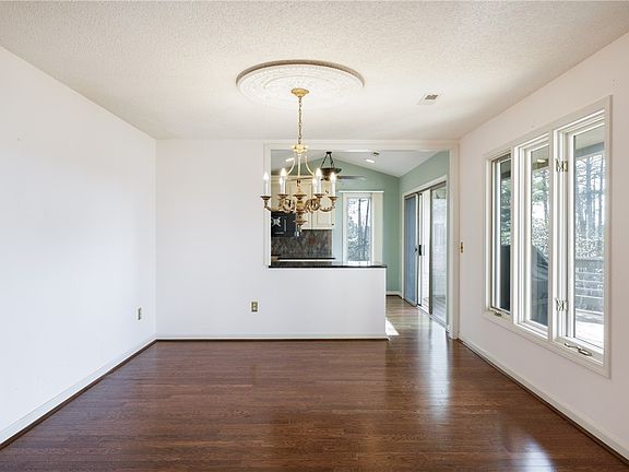 4th image of 47 Gulf Stream Ln