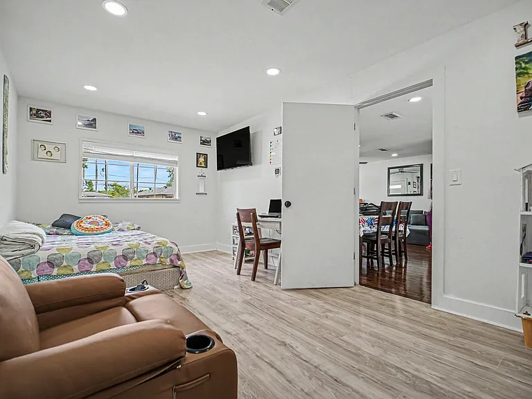 5226 Pomander Rd — Photo 27