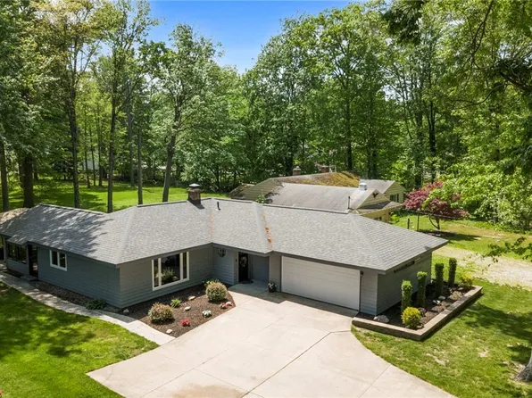 25983 Hilliard Blvd, Westlake, OH 44145