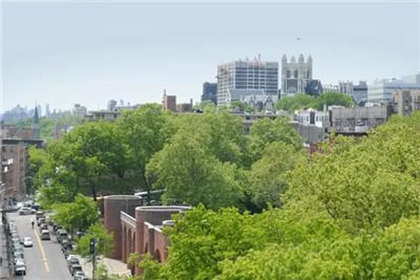 Sold by Warburg | media 11