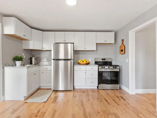 50 Goddard St, Fitchburg, MA 01420