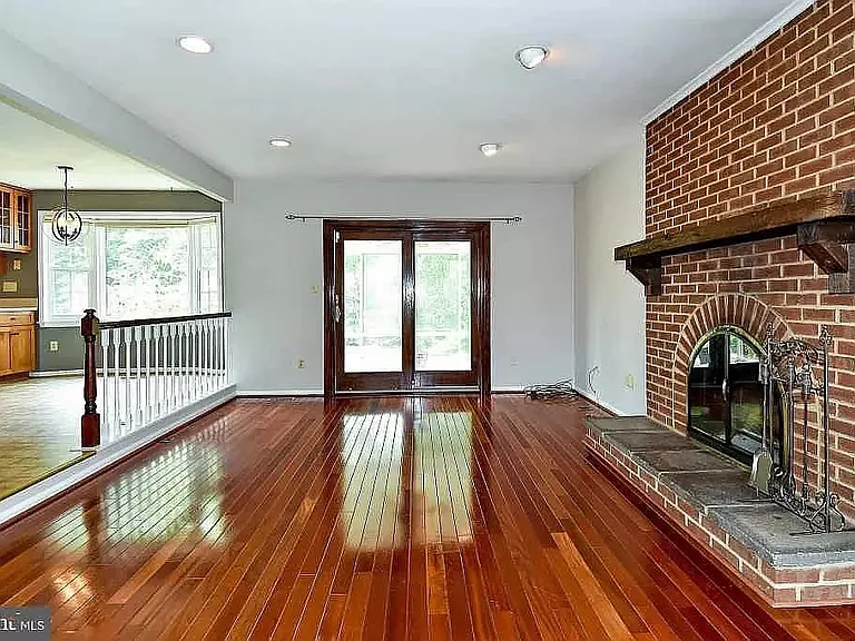 7800 Antiopi St — Photo 12
