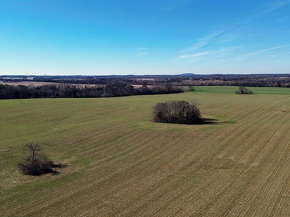 5th image of 2400 Sportsman Lake Rd