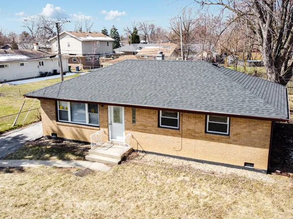 8228 Narragansett Ave, Burbank, IL 60459