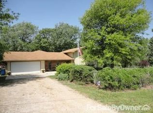 1107 E 1368th Rd, Lawrence, KS 66046