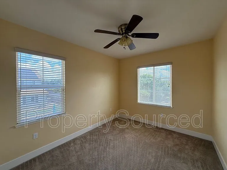 18517 Admiral Way — Photo 33