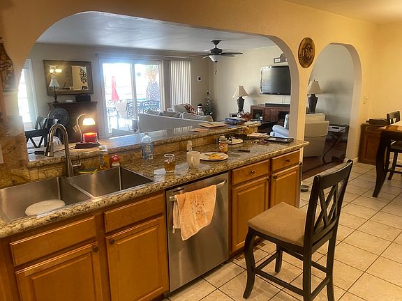 2nd image of 6980 Berkshire Pl
