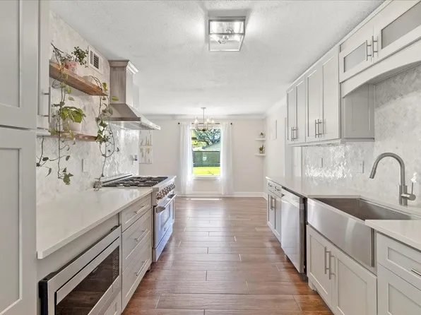 1840 Carol Sue Ave, Gretna, LA 70056