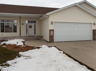 3813 S Sedona Dr, West Fargo, ND 58078