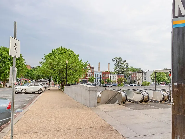 113 C St SE #3 — Photo 20