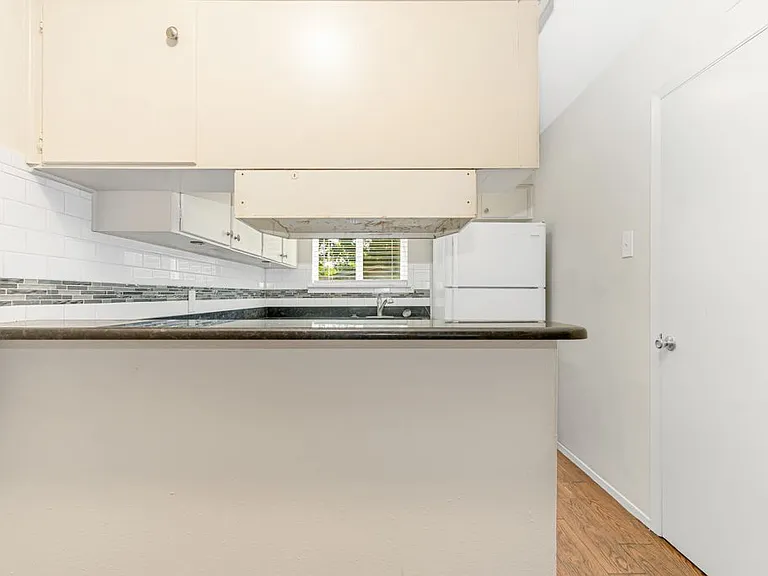 4538 Byers Ave #10 — Photo 4