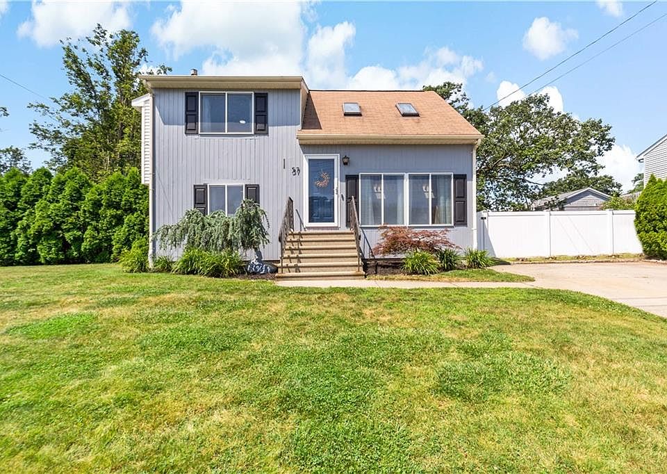 1st image of 57 Vanstone Ave