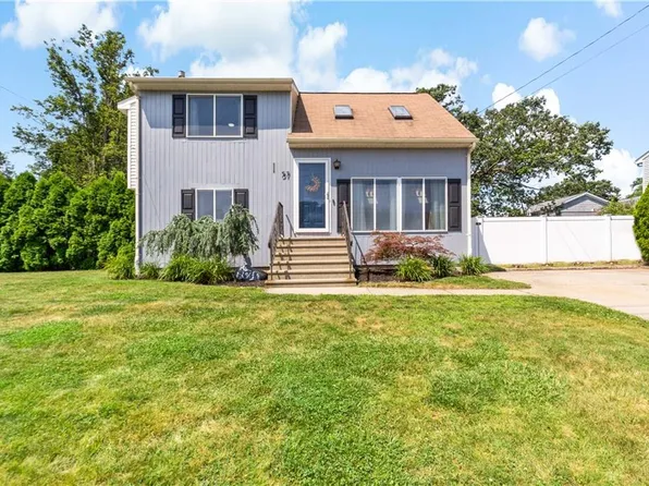 57 Vanstone Ave, Warwick, RI 02889
