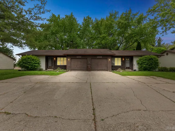 1030 S Lincoln Rd, Mount Pleasant, MI 48858